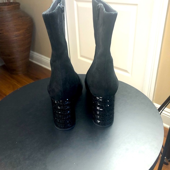 Classy, MK YOONIE ANKLE BOOT, Suede, Black, SZ 10 M - Picture 3 of 4